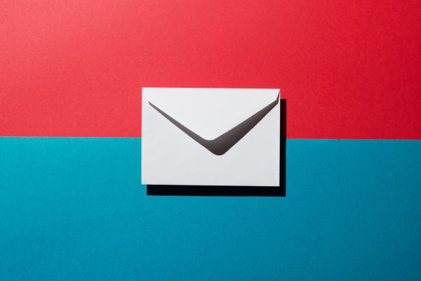 Come scrivere email professionali in modo umano